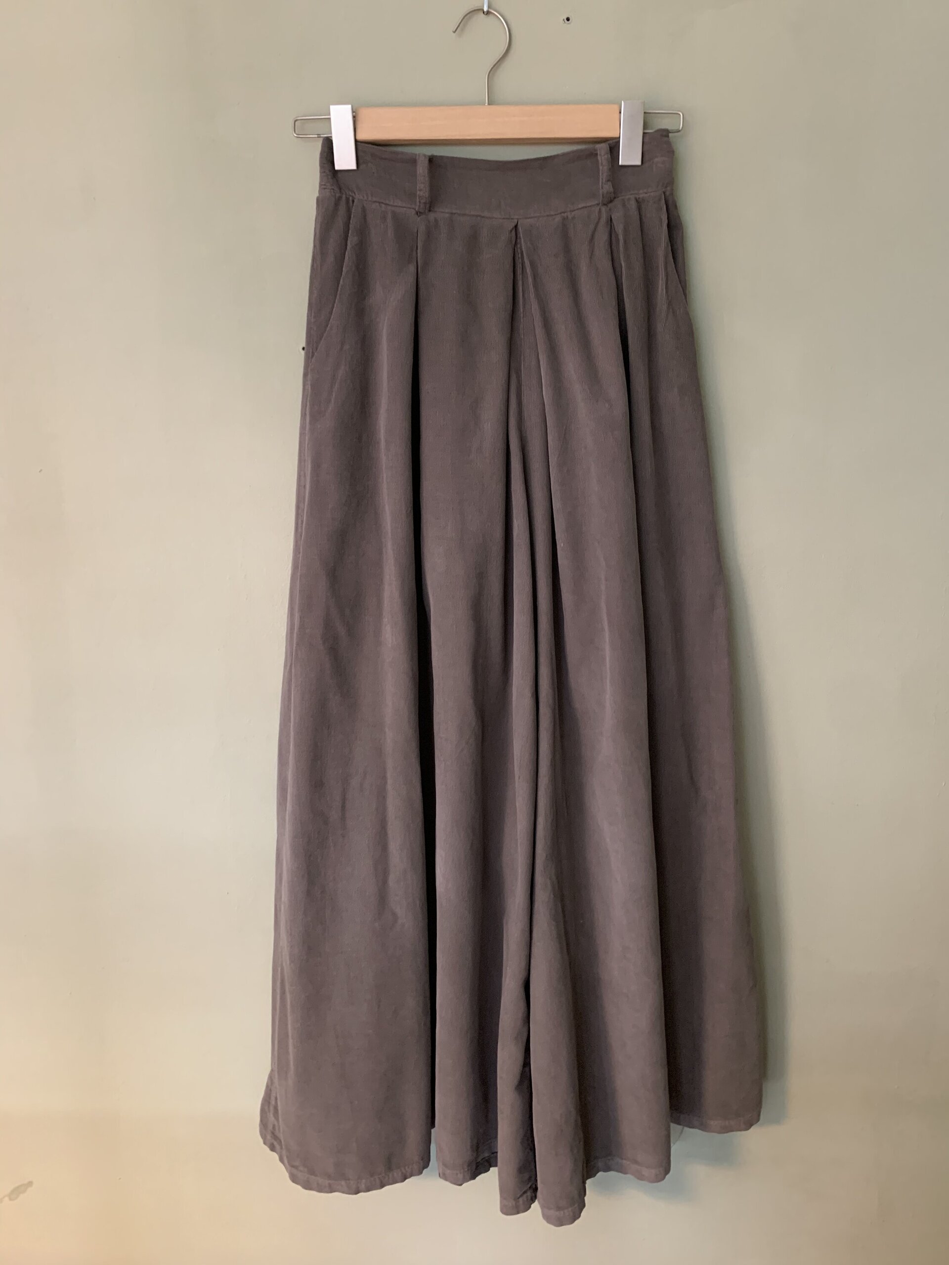 Pantalón Mercedes - 2